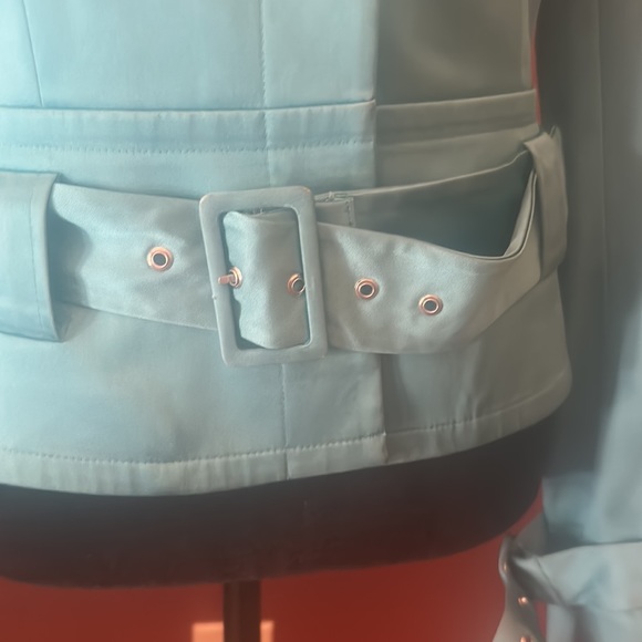 Cache beautiful short blazer.  In a Brit igual aqua blue color. - Picture 3 of 5